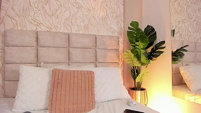 Gaia Stone online show from 04-23-26, 12:29