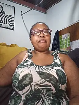 Snapshot of YELLOW_BONE chatting on 07-20-26, 08:44 YELLOW BONE online show from 07-20-26, 08:44