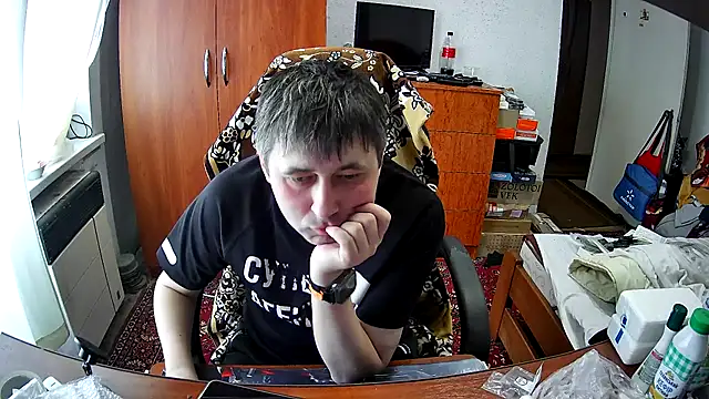 Snapshot of tores992 chatting on 03-28-26, 10:37 tores992 online show from 03-28-26, 10:37