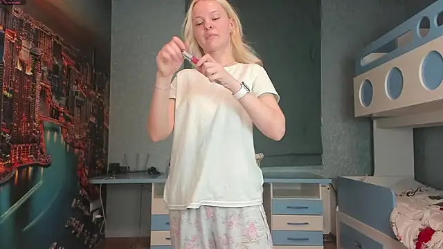 Masha 2002 online show from 04-29-26, 08:15