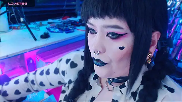 Snapshot of wickedxqueen chatting on 01-31-25, 05:30 wickedxqueen online show from 01-31-25, 05:30