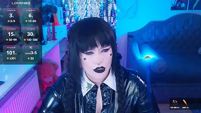 Snapshot of wickedxqueen chatting on 02-03-25, 10:00 wickedxqueen online show from 02-03-25, 10:00