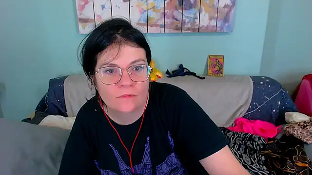 Snapshot of EverlyRays chatting on 02-11-26, 03:00 EverlyRays online show from 02-11-26, 03:00