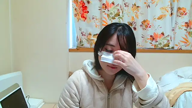 Snapshot of liliyRiSAcha-n chatting on 02-06-26, 06:40 liliyRiSAcha-n online show from 02-06-26, 06:40