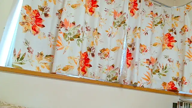 Snapshot of liliyRiSAcha-n chatting on 03-07-26, 07:05 liliyRiSAcha-n online show from 03-07-26, 07:05