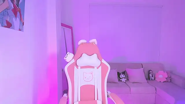 Snapshot of kityangelss chatting on 02-13-25, 03:29 kityangelss online show from 02-13-25, 03:29