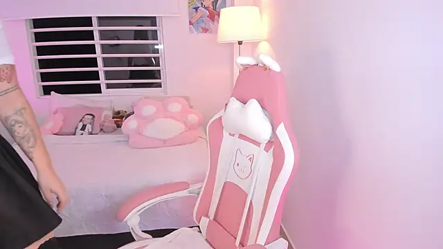 Snapshot of kityangelss chatting on 03-17-25, 11:43 kityangelss online show from 03-17-25, 11:43