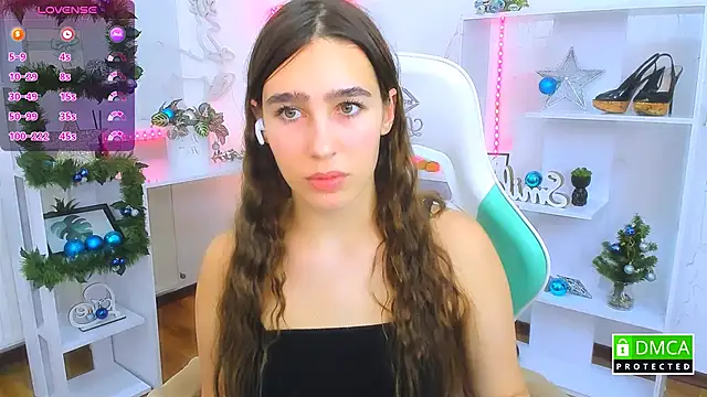  Eliizabeth  online show from 12-22-25, 10:18