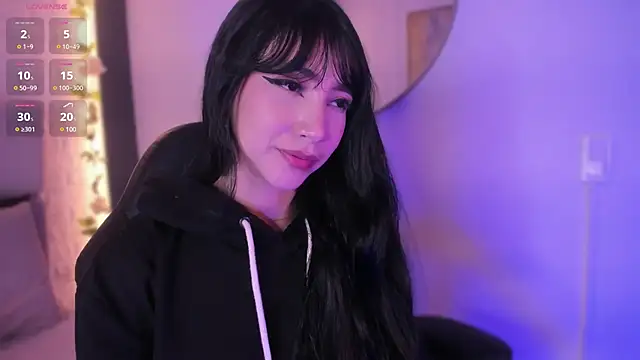 emma woods  online show from 12-15-24, 03:31