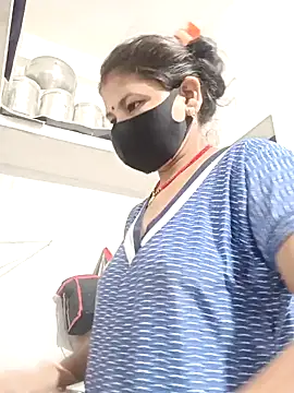 Riyaa-Devi online show from 12-19-24, 03:51