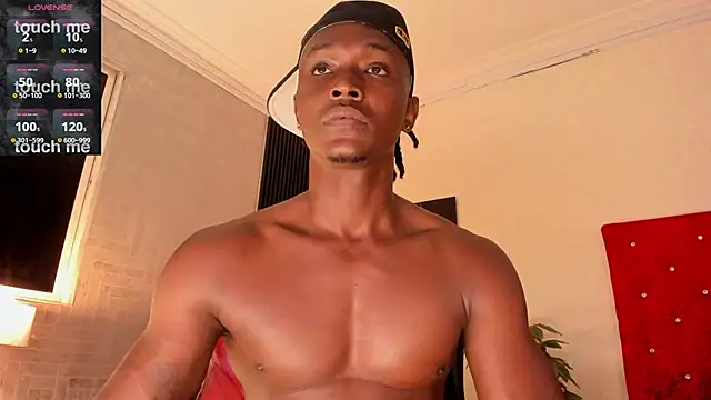 Snapshot of DannSmmith chatting on 02-19-25, 02:23 DannSmmith online show from 02-19-25, 02:23