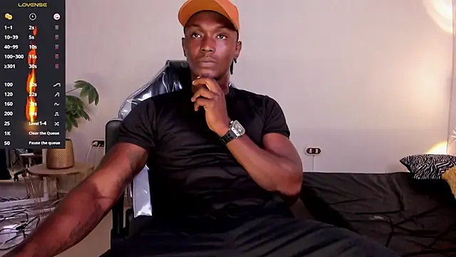 Snapshot of DannSmmith chatting on 03-21-25, 10:06 DannSmmith online show from 03-21-25, 10:06
