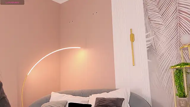 Marie Diaze online show from 05-19-26, 05:03