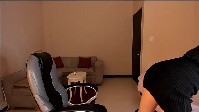 Kristen Garner online show from 04-23-26, 08:33