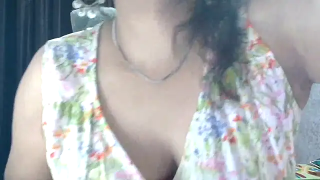 Snapshot of Maria_55 chatting on 03-10-26, 08:19 Maria 55 online show from 03-10-26, 08:19