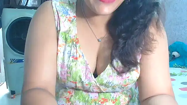 Snapshot of Maria_55 chatting on 06-18-26, 07:08 Maria 55 online show from 06-18-26, 07:08