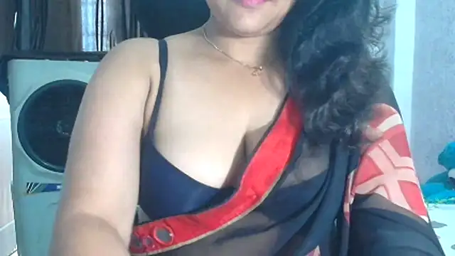 Snapshot of Maria_55 chatting on 06-23-26, 06:44 Maria 55 online show from 06-23-26, 06:44