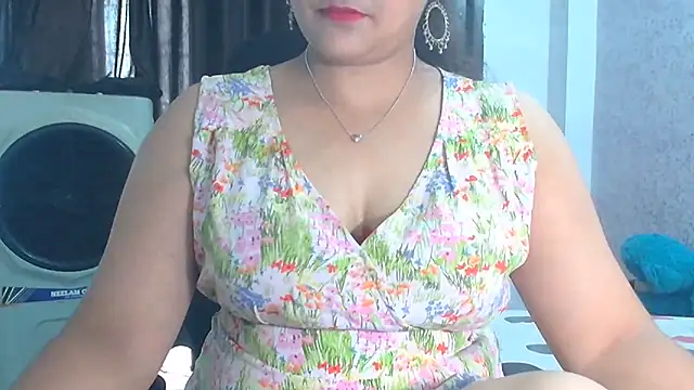 Snapshot of Maria_55 chatting on 07-12-26, 07:32 Maria 55 online show from 07-12-26, 07:32