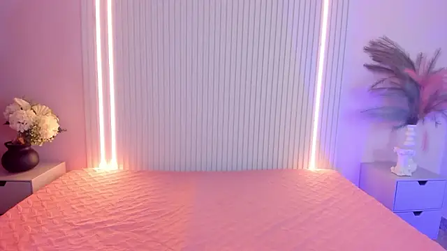 EmilyEvans7 online show from 02-04-26, 03:40