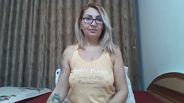 PussyEvely online show from 01-13-25, 05:44