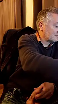 Snapshot of MichOxxford chatting on 10-20-25, 11:54 MichOxxford online show from 10-20-25, 11:54