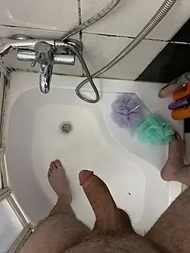 Snapshot of kasbey00 chatting on 11-24-25, 08:08 kasbey00 online show from 11-24-25, 08:08