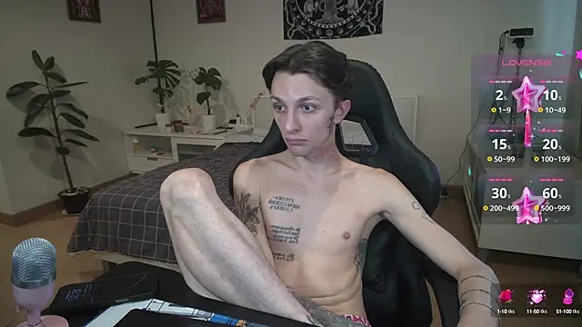 Snapshot of Tima_Lexikov_ chatting on 12-10-24, 09:33 Tima Lexikov online show from 12-10-24, 09:33