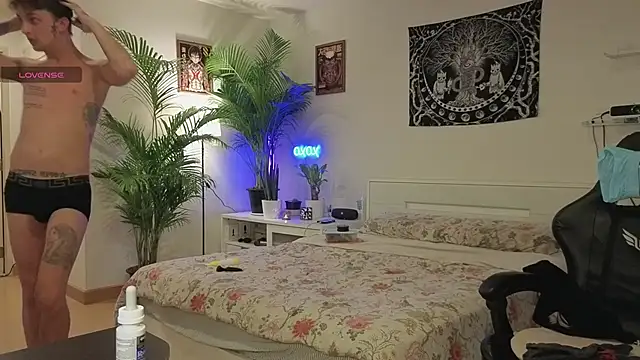 Snapshot of Tima_Lexikov_ chatting on 10-08-25, 07:39 Tima Lexikov online show from 10-08-25, 07:39