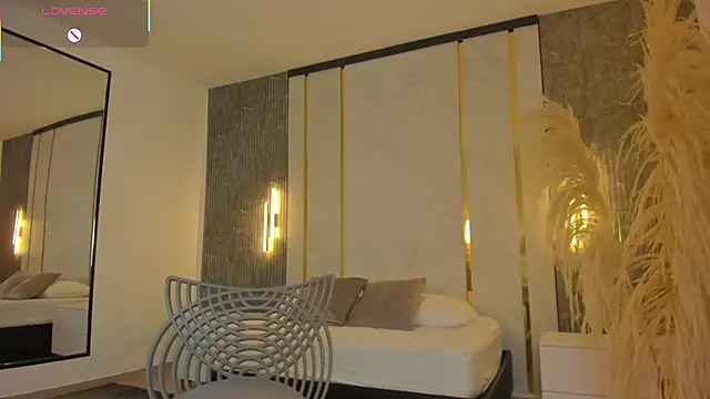 riley sierra online show from 09-23-25, 12:41