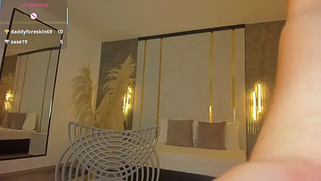 riley sierra online show from 10-22-25, 12:49