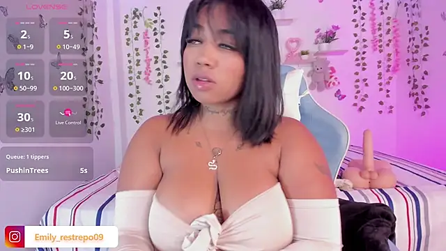 Emily restrepo online show from 01-25-25, 12:16