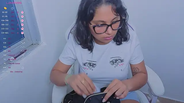 Cuteprincess21 online show from 11-18-25, 11:59