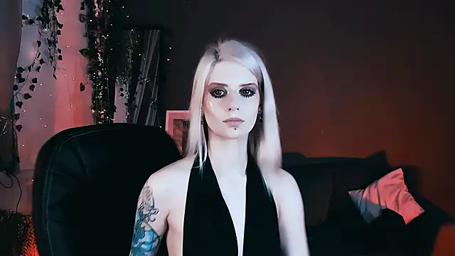 Snapshot of Noah_ElmerX chatting on 09-18-25, 06:54 Noah ElmerX online show from 09-18-25, 06:54