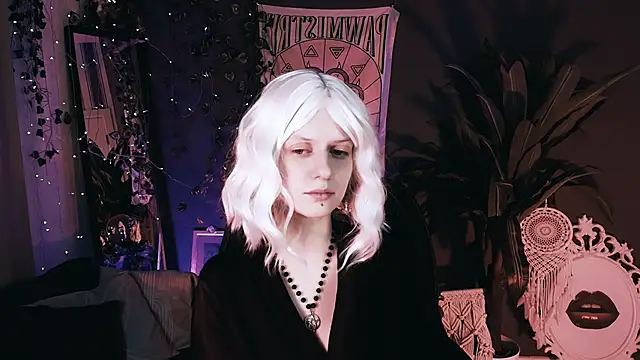 Snapshot of Noah_ElmerX chatting on 11-18-25, 04:33 Noah ElmerX online show from 11-18-25, 04:33