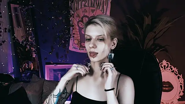 Snapshot of Noah_ElmerX chatting on 12-02-25, 05:19 Noah ElmerX online show from 12-02-25, 05:19