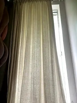 Snapshot of YesTheSexiest chatting on 01-06-26, 11:14 YesTheSexiest online show from 01-06-26, 11:14