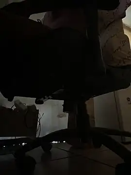 Snapshot of YesTheSexiest chatting on 02-01-26, 04:49 YesTheSexiest online show from 02-01-26, 04:49