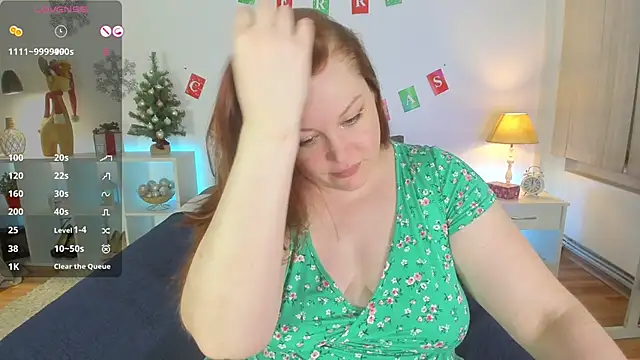 Snapshot of CutieGinger chatting on 01-12-25, 11:15 CutieGinger online show from 01-12-25, 11:15