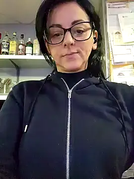 Snapshot of bruneta_sexy23 chatting on 01-18-25, 07:38 bruneta sexy23 online show from 01-18-25, 07:38