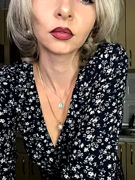 Snapshot of Kristina03 chatting on 11-25-25, 09:37 Kristina03 online show from 11-25-25, 09:37