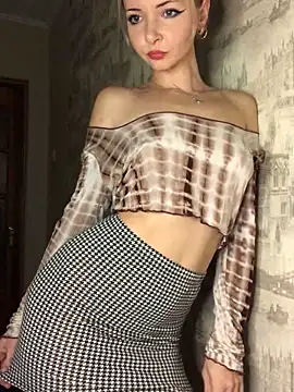 Snapshot of Kristina03 chatting on 01-05-26, 09:18 Kristina03 online show from 01-05-26, 09:18