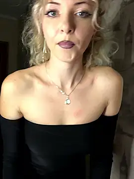 Snapshot of Kristina03 chatting on 01-09-26, 10:11 Kristina03 online show from 01-09-26, 10:11