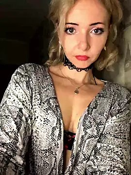 Snapshot of Kristina03 chatting on 01-10-26, 09:41 Kristina03 online show from 01-10-26, 09:41