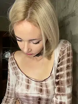 Snapshot of Kristina03 chatting on 02-11-26, 09:31 Kristina03 online show from 02-11-26, 09:31