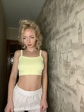 Snapshot of Kristina03 chatting on 03-01-26, 09:06 Kristina03 online show from 03-01-26, 09:06