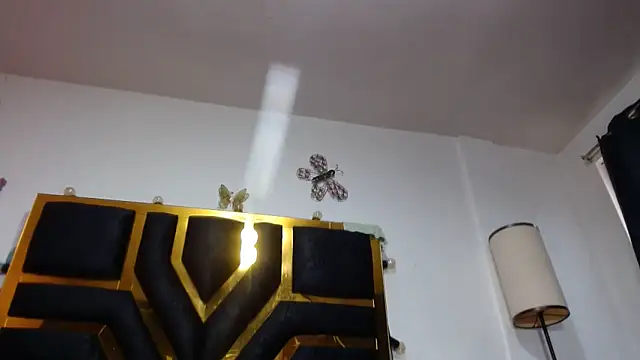 Helennahot online show from 04-28-26, 01:27