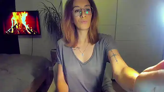 Snapshot of DesireMore90 chatting on 01-10-25, 03:16 DesireMore90 online show from 01-10-25, 03:16