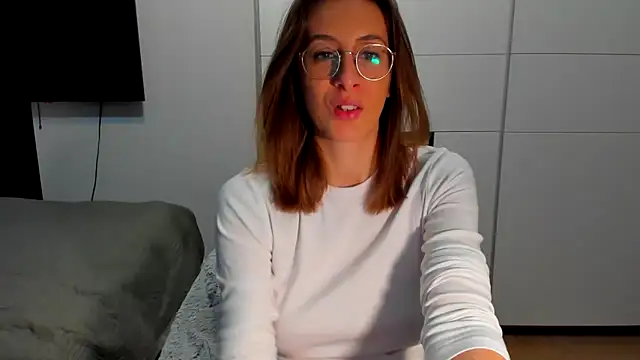 Snapshot of DesireMore90 chatting on 03-05-26, 04:03 DesireMore90 online show from 03-05-26, 04:03