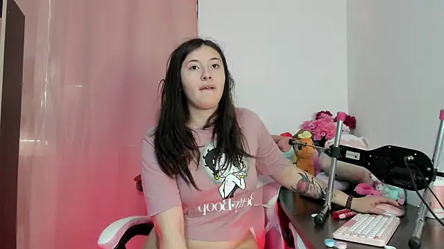 Snapshot of chubby_vanniie_ chatting on 09-30-25, 04:12 chubby vanniie online show from 09-30-25, 04:12