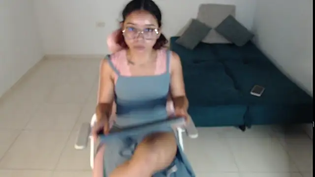 Putaku San online show from 12-19-24, 03:18